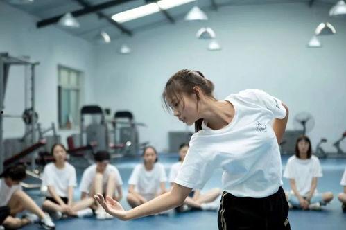 娛樂(lè )吃瓜醬藝考生,揭秘藝考生的酸甜苦辣