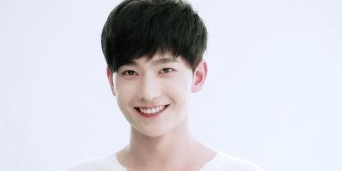 吃瓜娛樂(lè )迪麗熱巴楊洋,瓜田娛樂(lè )，甜蜜互動(dòng)引關(guān)注