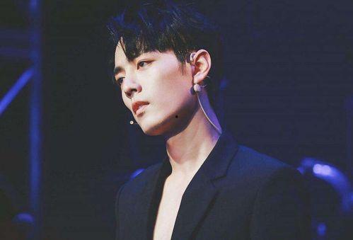 肖戰吃瓜的娛樂(lè )者叫什么,揭秘娛樂(lè )界幕后大瓜，揭秘娛樂(lè )者神秘身份