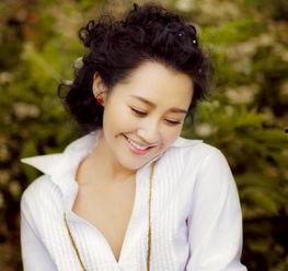 娛樂(lè )圈吃瓜許晴是誰(shuí)啊百度云,揭秘許晴的“吃瓜”傳奇