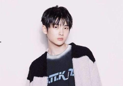 黃明昊娛樂(lè )圈吃瓜事件真相,揭秘背后真相與誤解