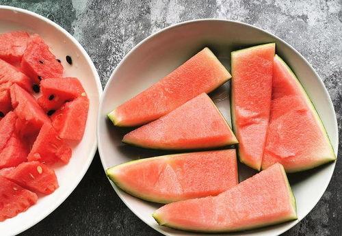 吃瓜娛樂(lè )號怎么做,如何輕松成為熱門(mén)話(huà)題制造者