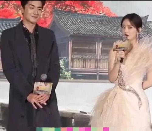 娛樂(lè )八卦吃瓜群,揭秘吃瓜群背后的八卦秘聞