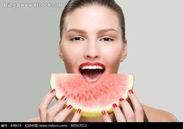 娛樂(lè )圈吃瓜素材背景圖女,揭秘“吃瓜女孩”背后的故事