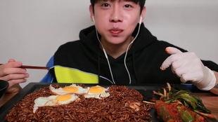 娛樂(lè )吃瓜醬10,揭秘娛樂(lè )圈最新熱點(diǎn)，帶你領(lǐng)略明星幕后故事