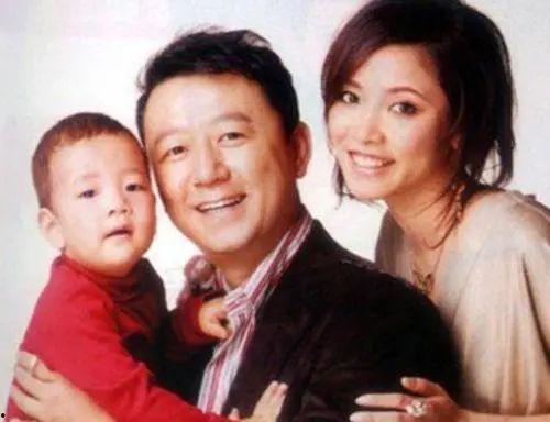 娛樂(lè )圈的瓜越吃越有味,瓜越吃越有味，揭秘明星幕后故事