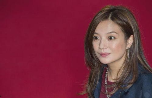 娛樂(lè )吃瓜女藝人背景,吃瓜女藝人背后的故事與真相