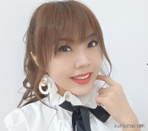 娛樂(lè )吃瓜女藝人背景,吃瓜女藝人背后的故事與真相