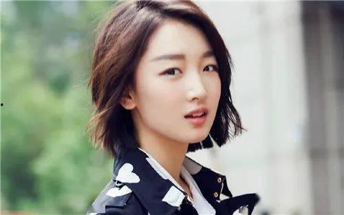 愛(ài)豆吃瓜娛樂(lè )醬周冬雨,從“吃瓜小能手”到實(shí)力派演員的蛻變之路