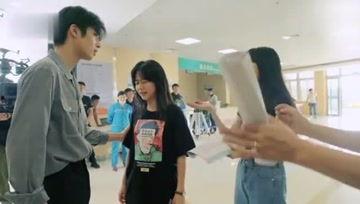 愛(ài)娛樂(lè )得吃瓜歡,揭秘娛樂(lè )圈背后的故事與笑料