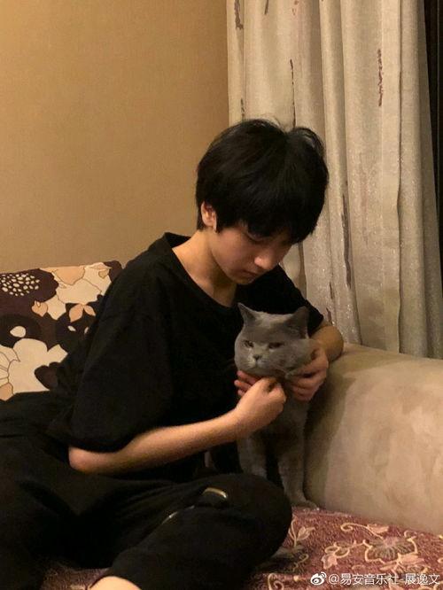 嚴浩翔吃瓜娛樂(lè )圈,娛樂(lè )圈背后的那些瓜