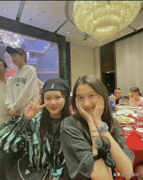 娛樂(lè )圈吃瓜美女視頻,美女明星吃瓜視頻幕后故事