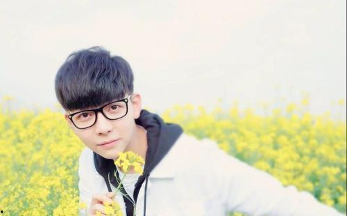 娛樂(lè )吃瓜醬胡夏,娛樂(lè )吃瓜醬的甜蜜旋律之旅